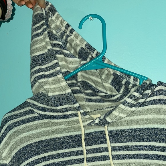 Stripped crop top sweater - Picture 4 of 4